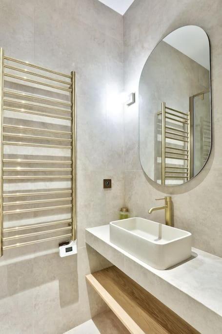 Sublime Studio Refait A Neuf Parijs Buitenkant foto